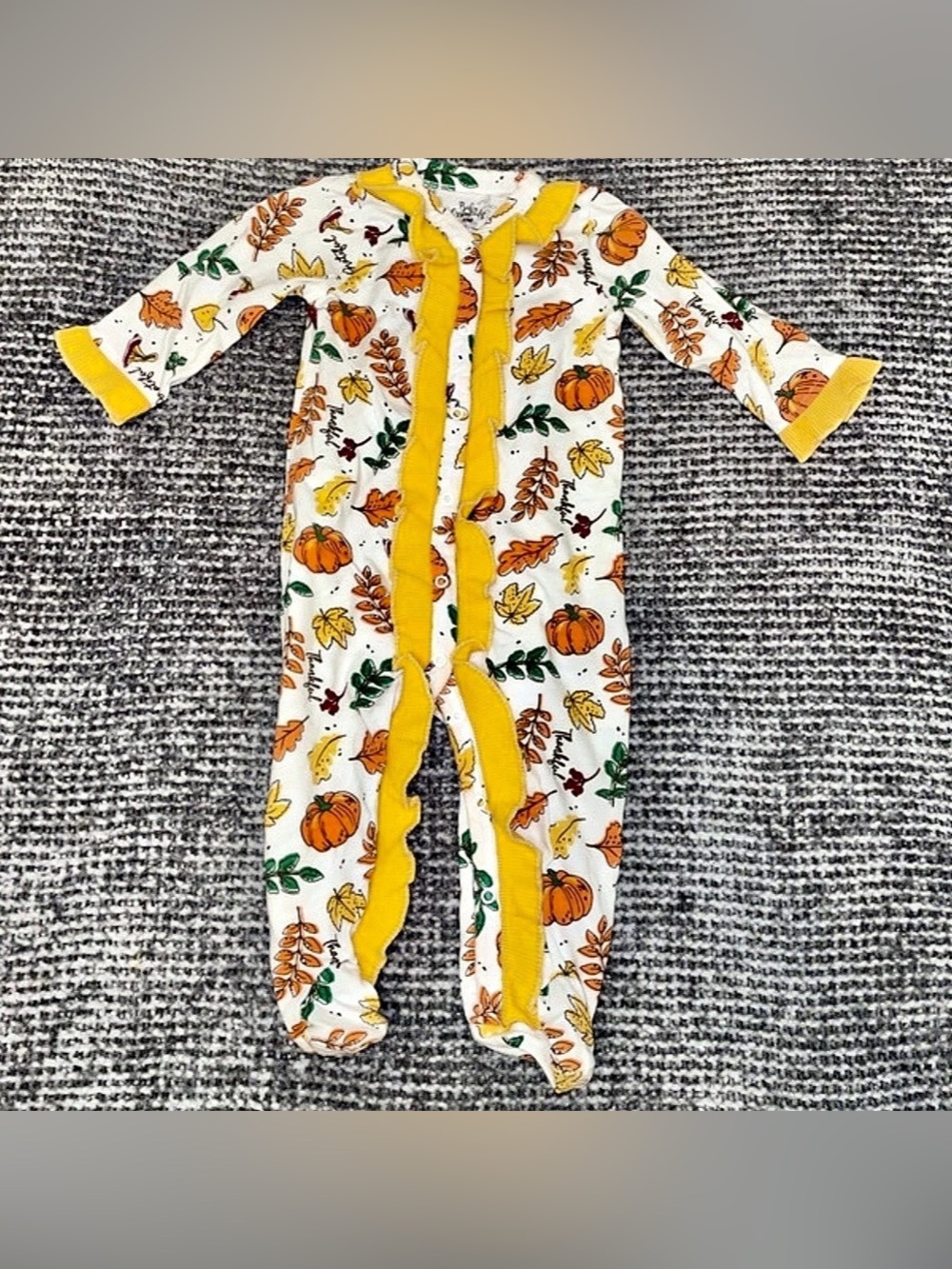 Baby Essentials Baby Pumpkin Print Footie Size 9M Like New